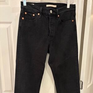 Black Denim Levi Crop Jeans